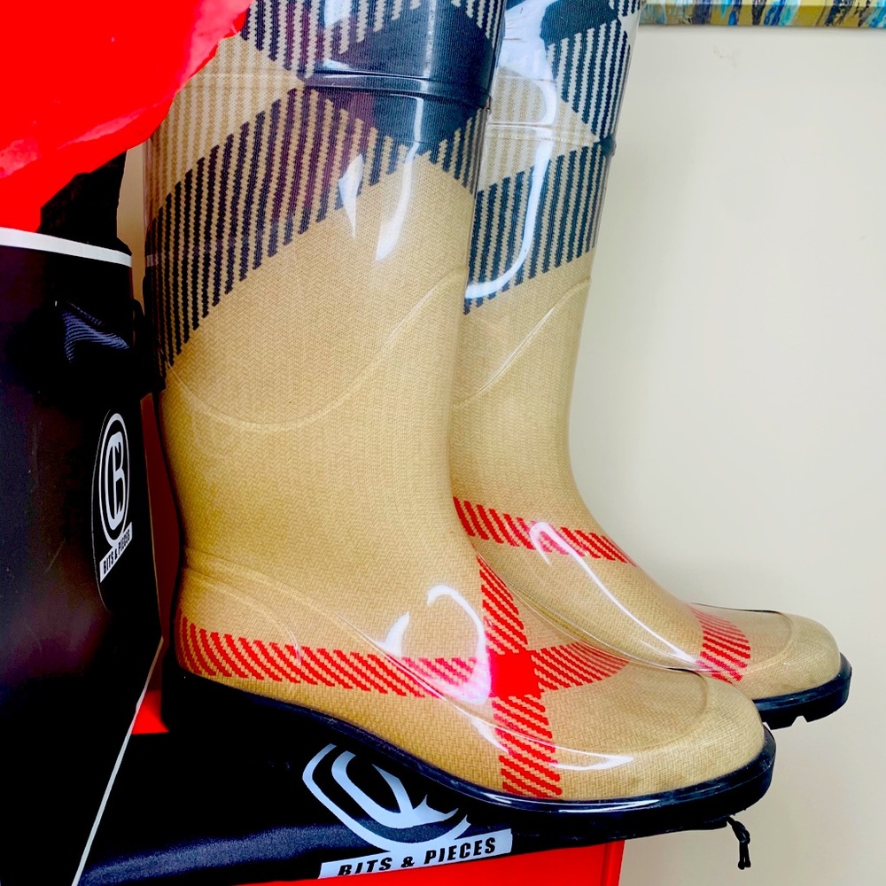 Burberry signature  Rain boots